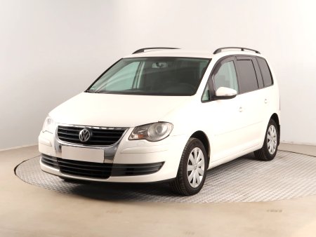 Volkswagen Touran, 2010 - pohled č. 3