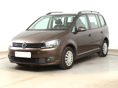 Volkswagen Touran, 2011 - pohled č. 3