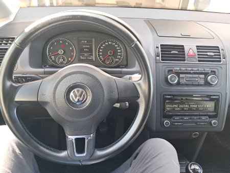 Volkswagen Touran, 2011 - pohled č. 3