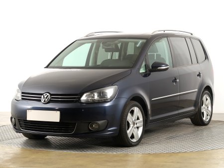Volkswagen Touran, 2011 - pohled č. 3