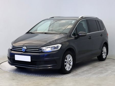 Volkswagen Touran, 2018 - pohled č. 3