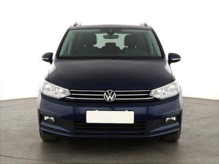 Volkswagen Touran, 2023 - pohled č. 2