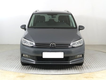 Volkswagen Touran, 2021 - pohled č. 2