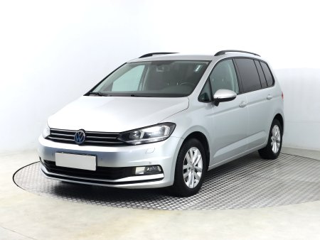 Volkswagen Touran, 2015 - pohled č. 3