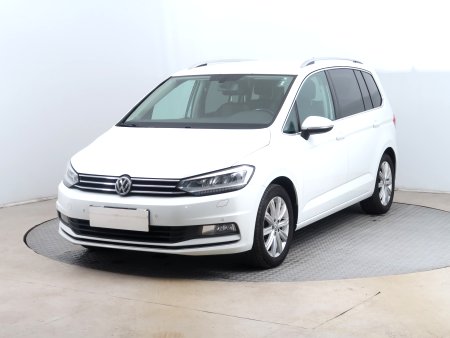 Volkswagen Touran, 2015 - pohled č. 3