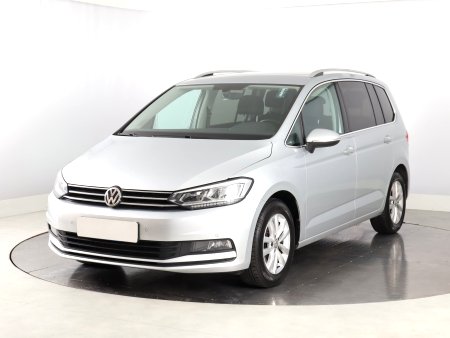 Volkswagen Touran, 2018 - pohled č. 3