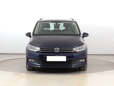 Volkswagen Touran, 2020 - pohled č. 2