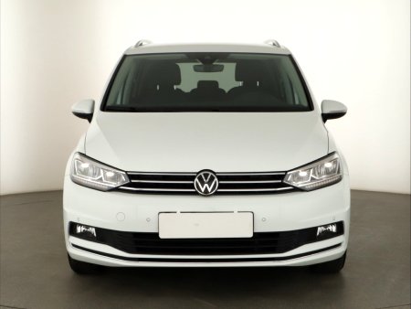 Volkswagen Touran, 2021 - pohled č. 2
