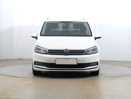 Volkswagen Touran, 2019 - pohled č. 2