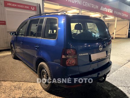 Volkswagen Touran, 2008 - pohled č. 2