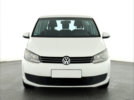 Volkswagen Touran, 2011 - pohled č. 2