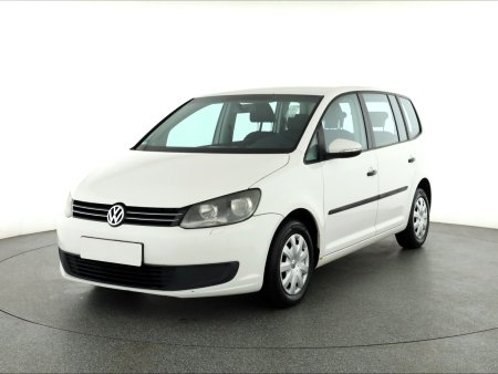 Volkswagen Touran, 2011 - pohled č. 3