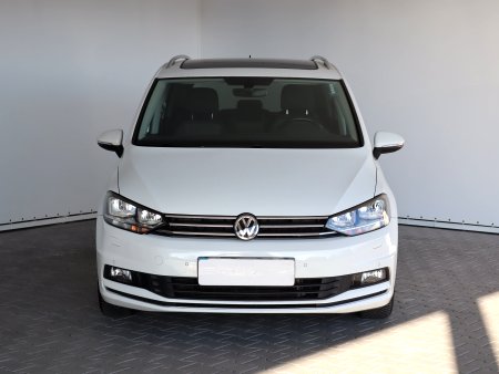 Volkswagen Touran, 2018 - pohled č. 2