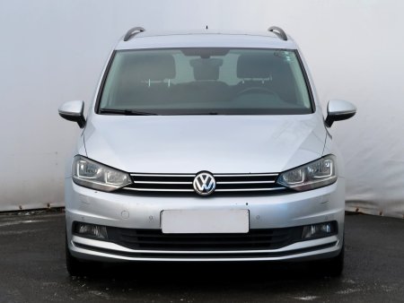 Volkswagen Touran, 2016 - pohled č. 2
