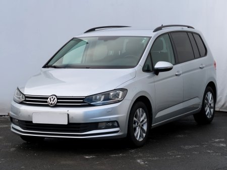 Volkswagen Touran, 2016 - pohled č. 3