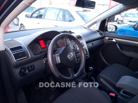 Volkswagen Touran, 2009 - pohled č. 3