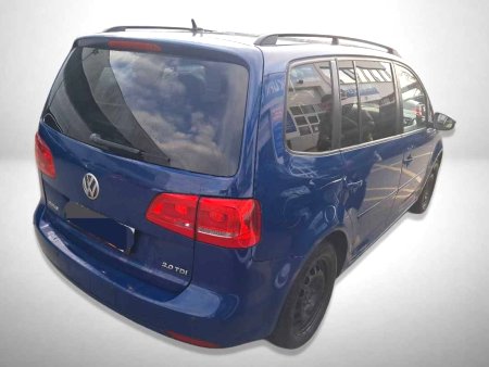 Volkswagen Touran, 2012 - pohled č. 2