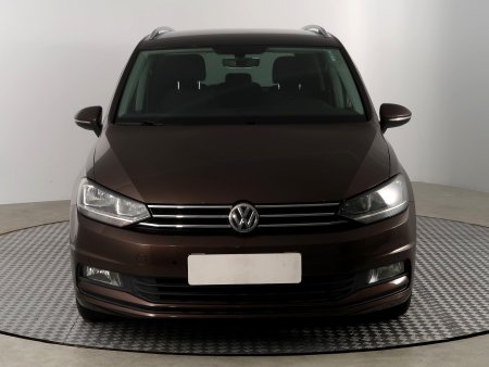 Volkswagen Touran, 2015 - pohled č. 2