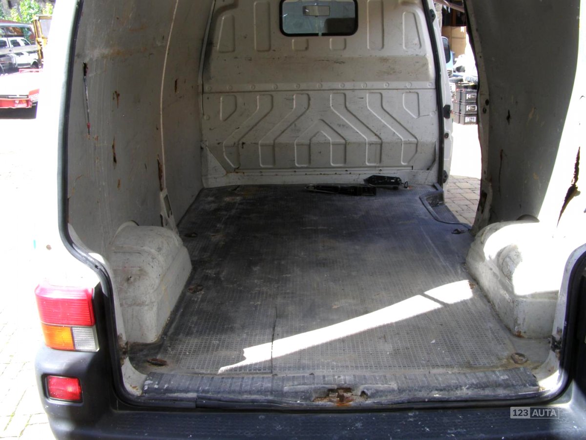 Volkswagen Transporter, 1998 - pohled č. 11