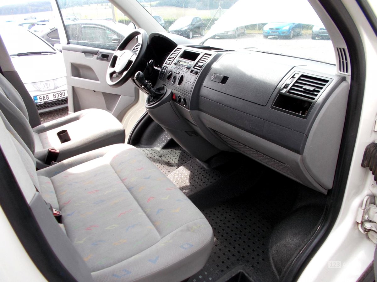 Volkswagen Transporter, 2007 - pohled č. 13