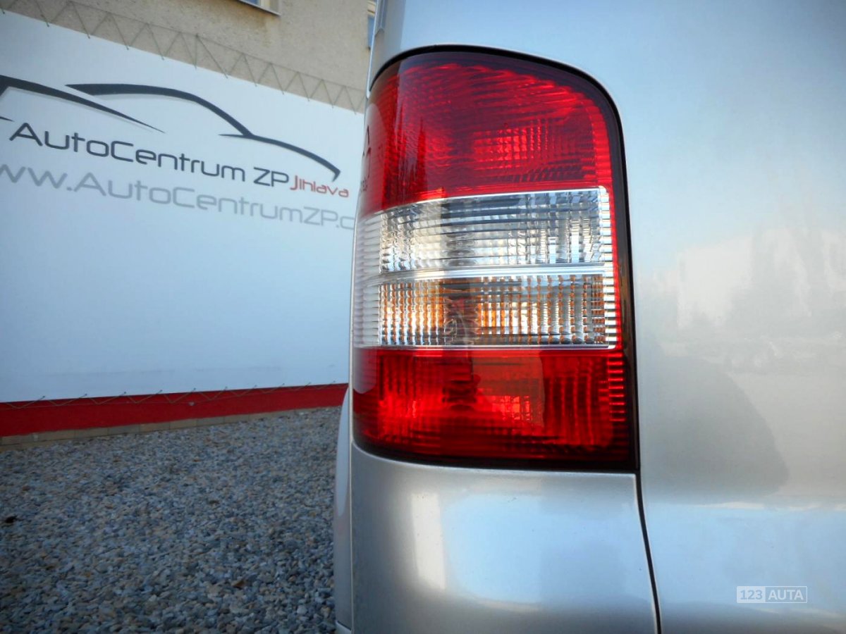 Volkswagen Transporter, 2010 - pohled č. 11