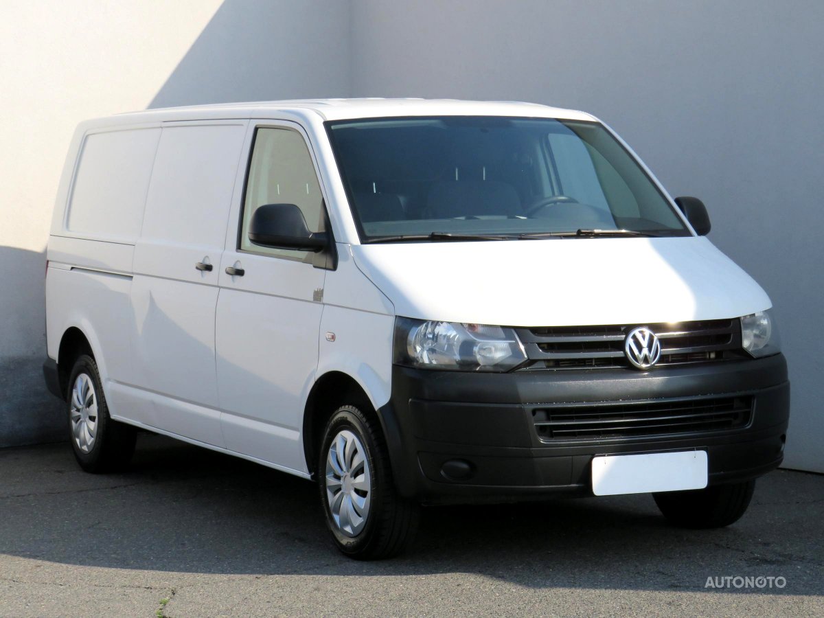 Volkswagen Transporter, 2015 - celkový pohled