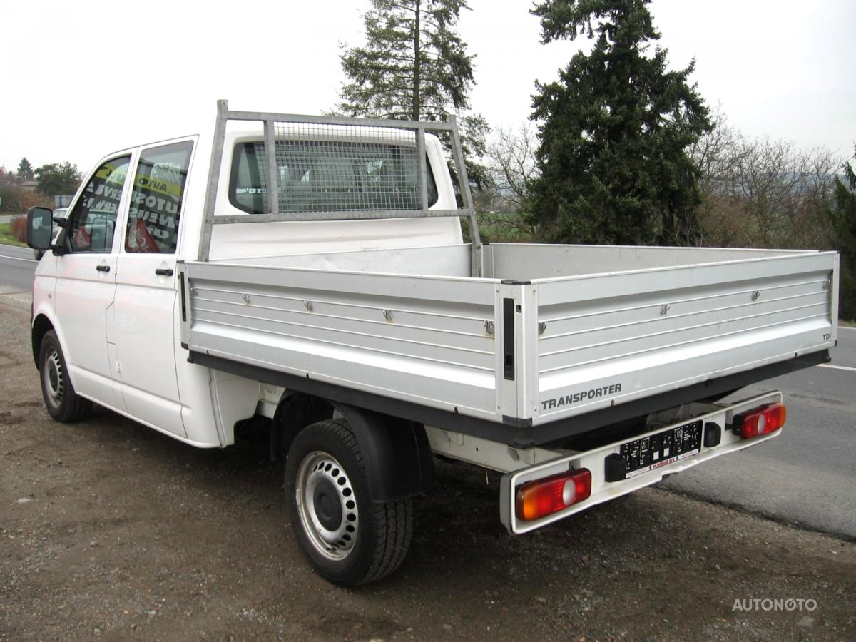 Volkswagen Transporter, 2013 - pohled č. 3