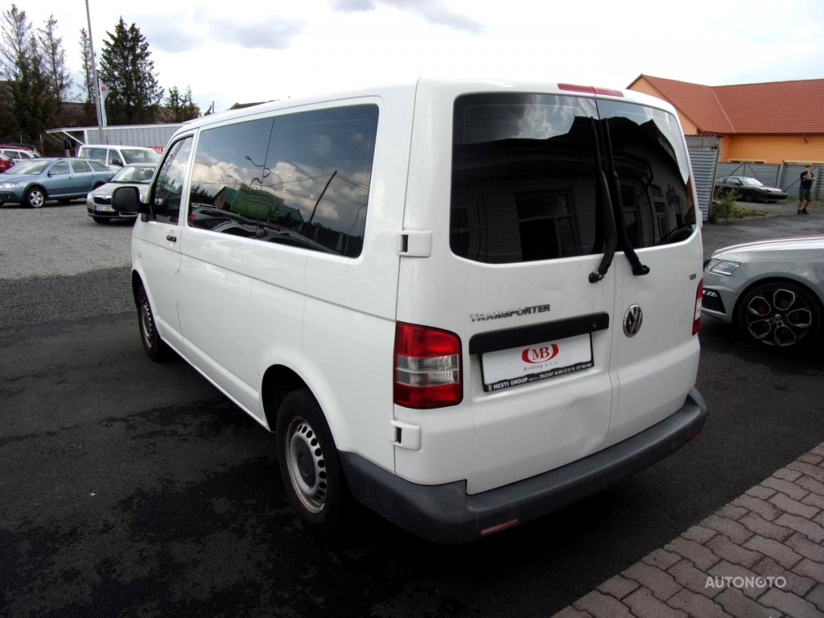 Volkswagen Transporter, 2012 - pohled č. 3