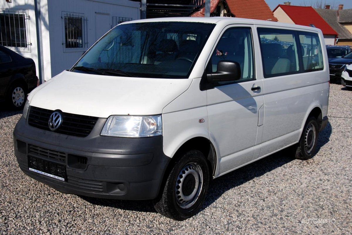 Volkswagen Transporter, 2009 - celkový pohled