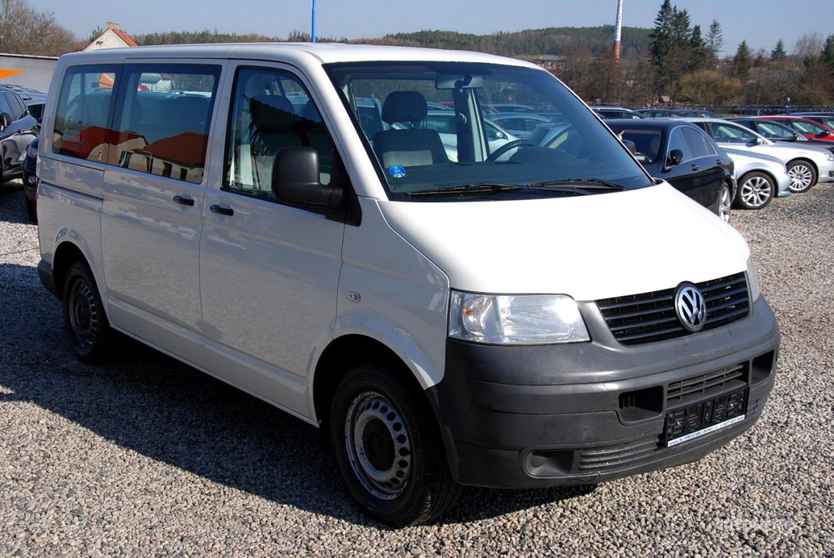 Volkswagen Transporter, 2009 - pohled č. 2