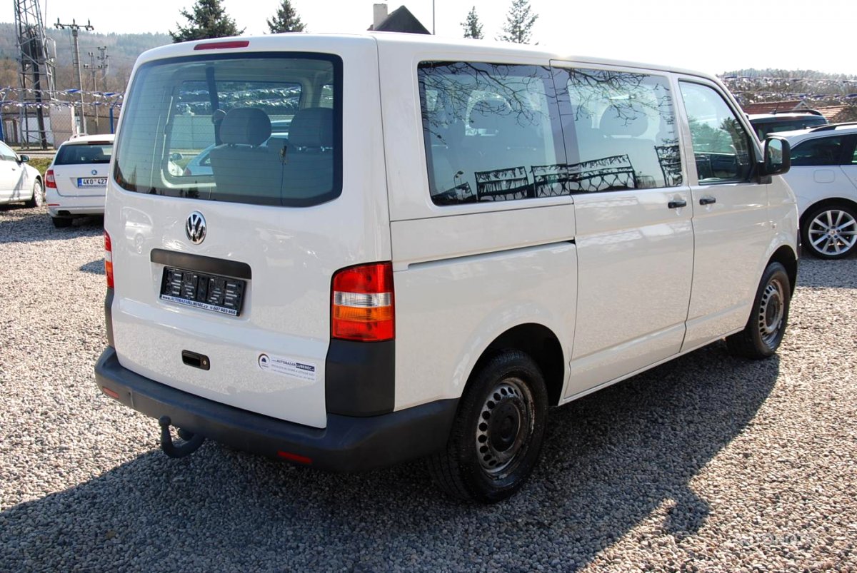 Volkswagen Transporter, 2009 - pohled č. 3