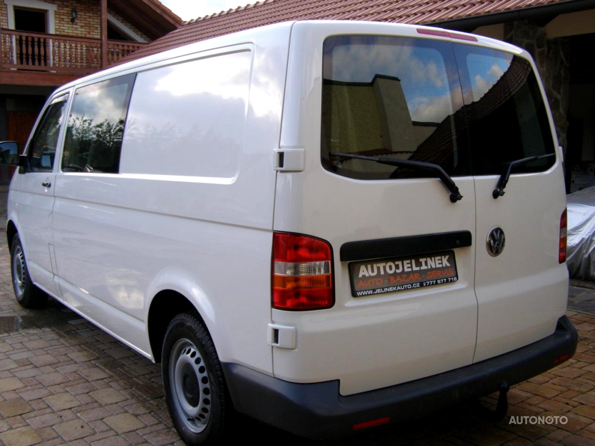 Volkswagen Transporter, 2009 - pohled č. 3
