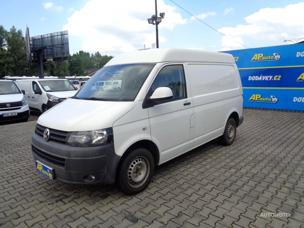 Volkswagen Transporter, 2012 - pohled č. 3