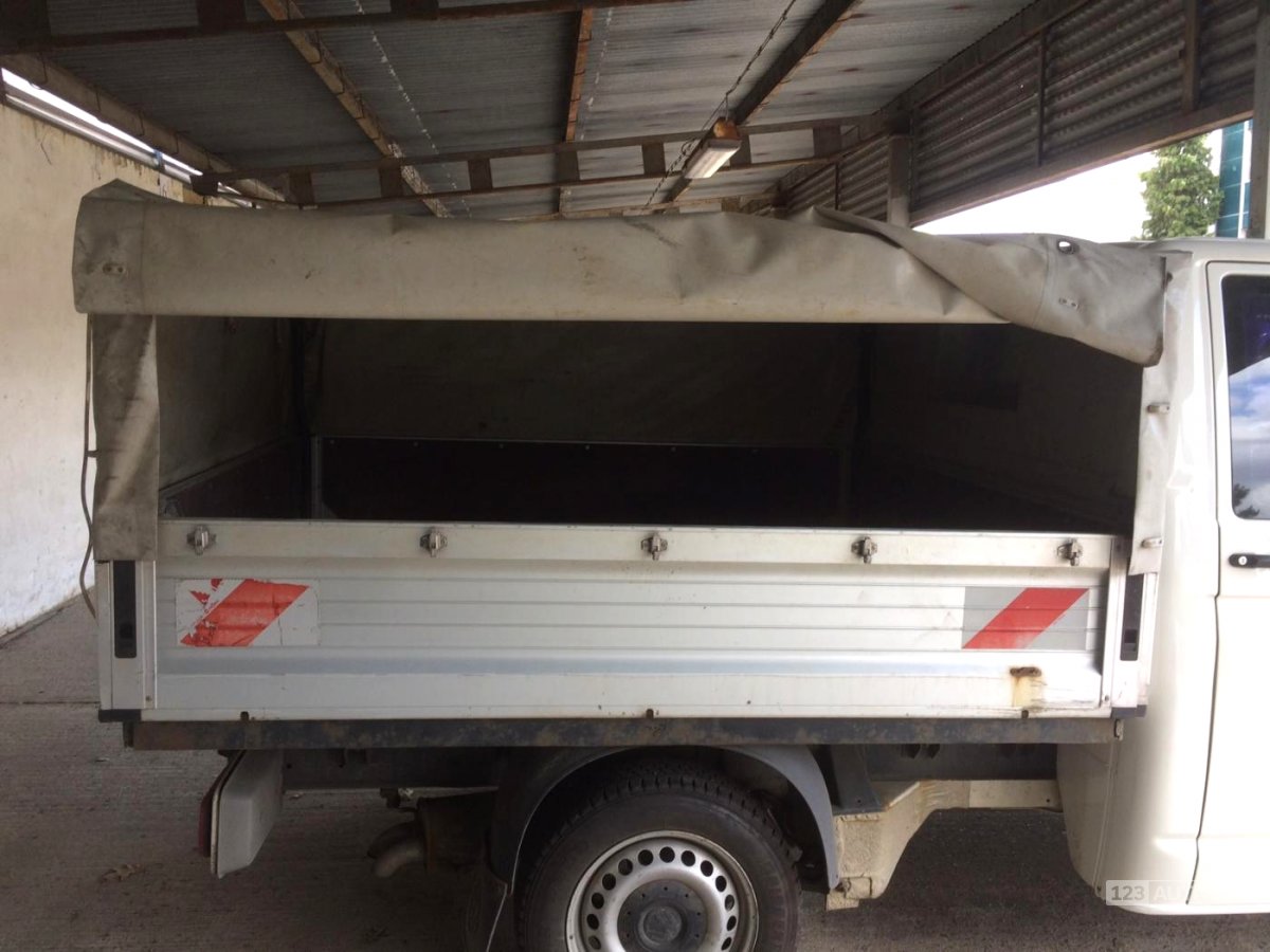 Volkswagen Transporter, 2005 - pohled č. 8