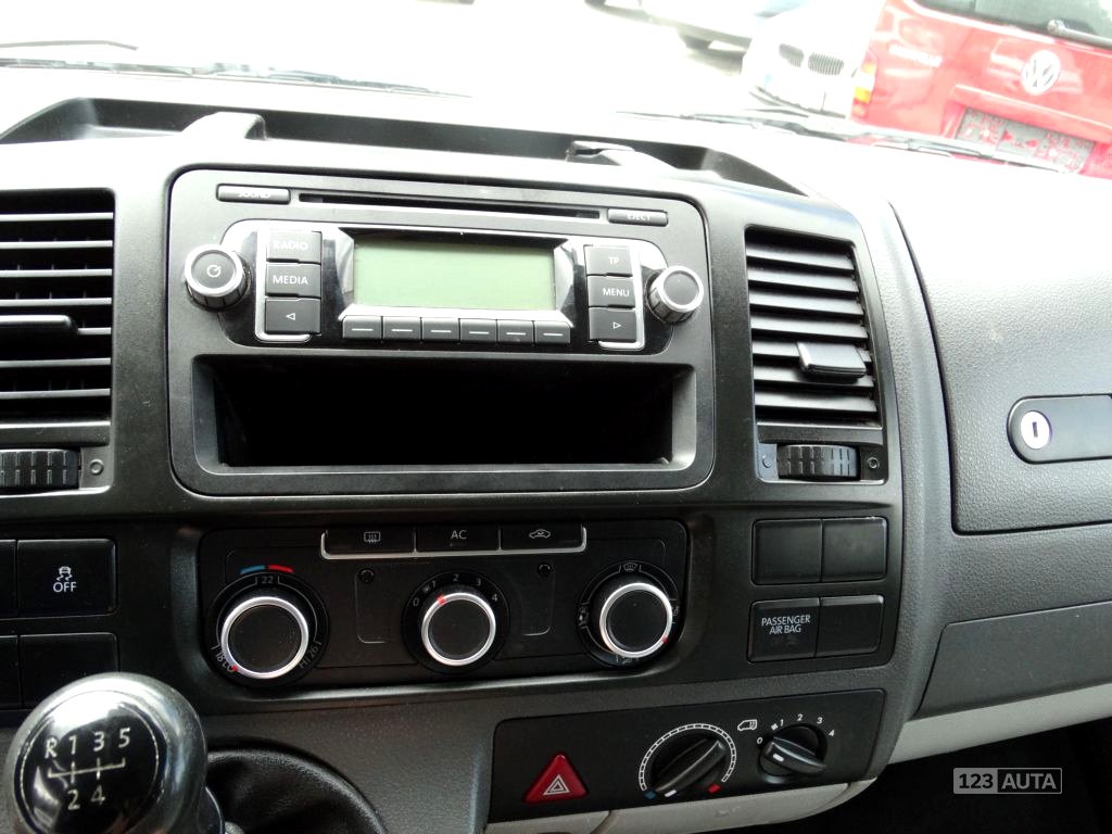 Volkswagen Transporter, 2011 - pohled č. 11