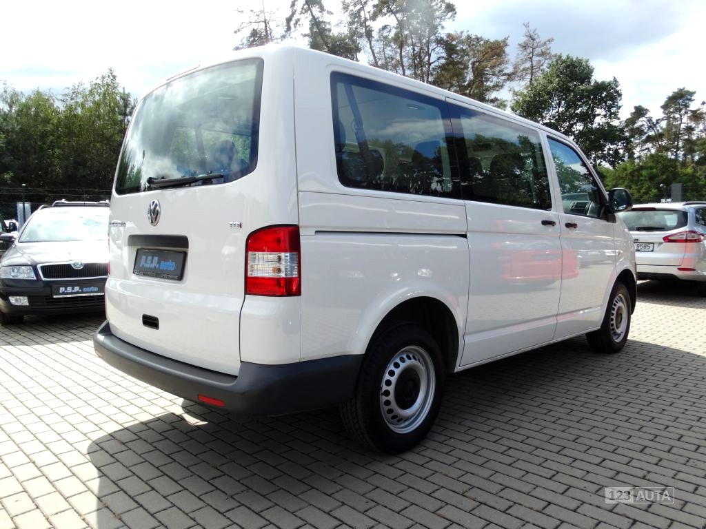 Volkswagen Transporter, 2011 - pohled č. 2