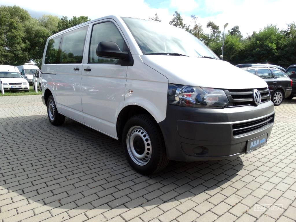 Volkswagen Transporter, 2011 - pohled č. 3