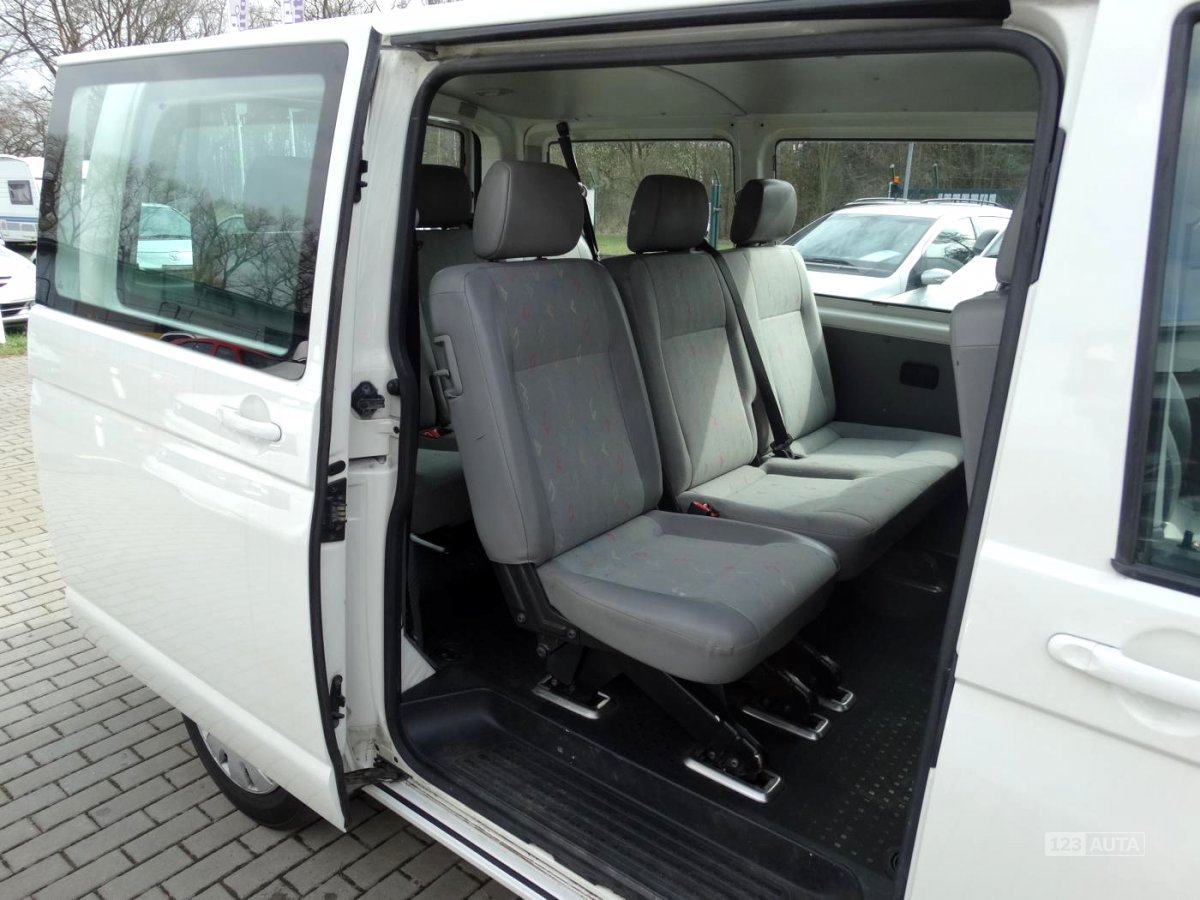 Volkswagen Transporter, 2008 - pohled č. 3