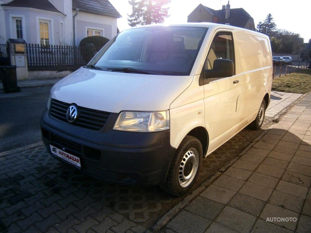 Volkswagen Transporter, 2009 - pohled č. 3