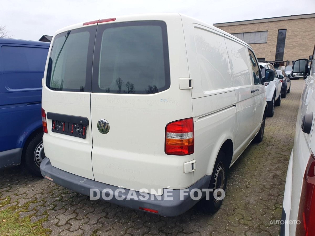 Volkswagen Transporter, 2006 - pohled č. 3