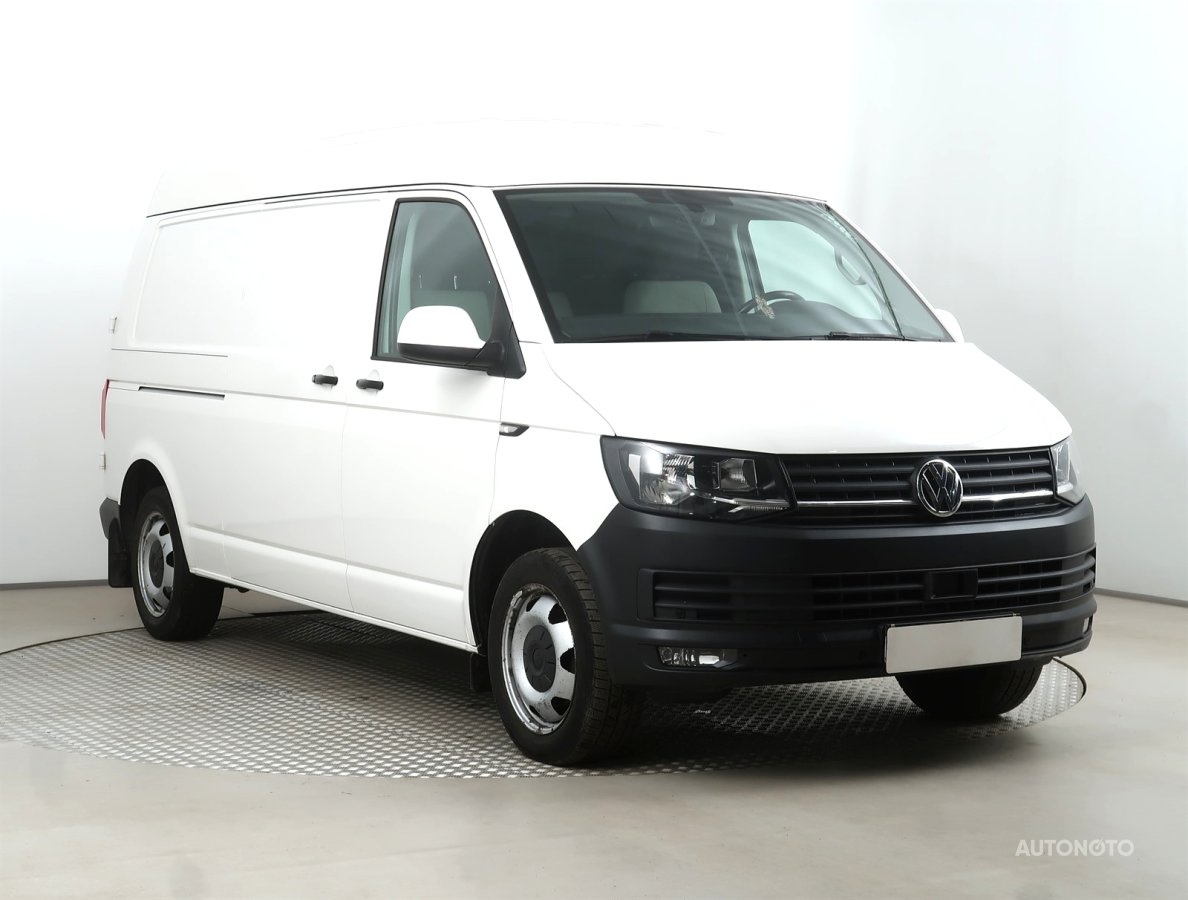 Volkswagen Transporter, 2016 - celkový pohled