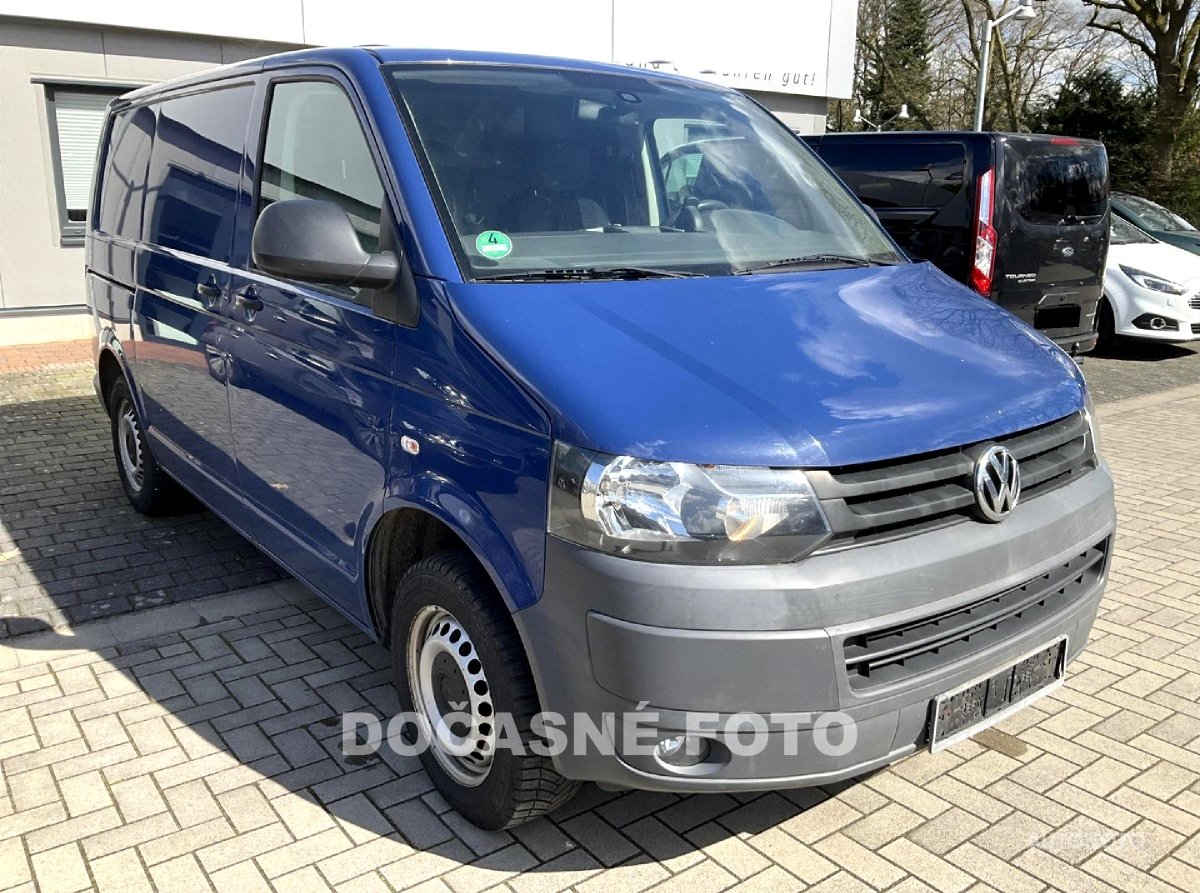Volkswagen Transporter, 2011 - celkový pohled