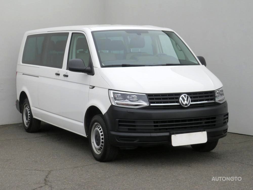 Volkswagen Transporter, 2016 - celkový pohled