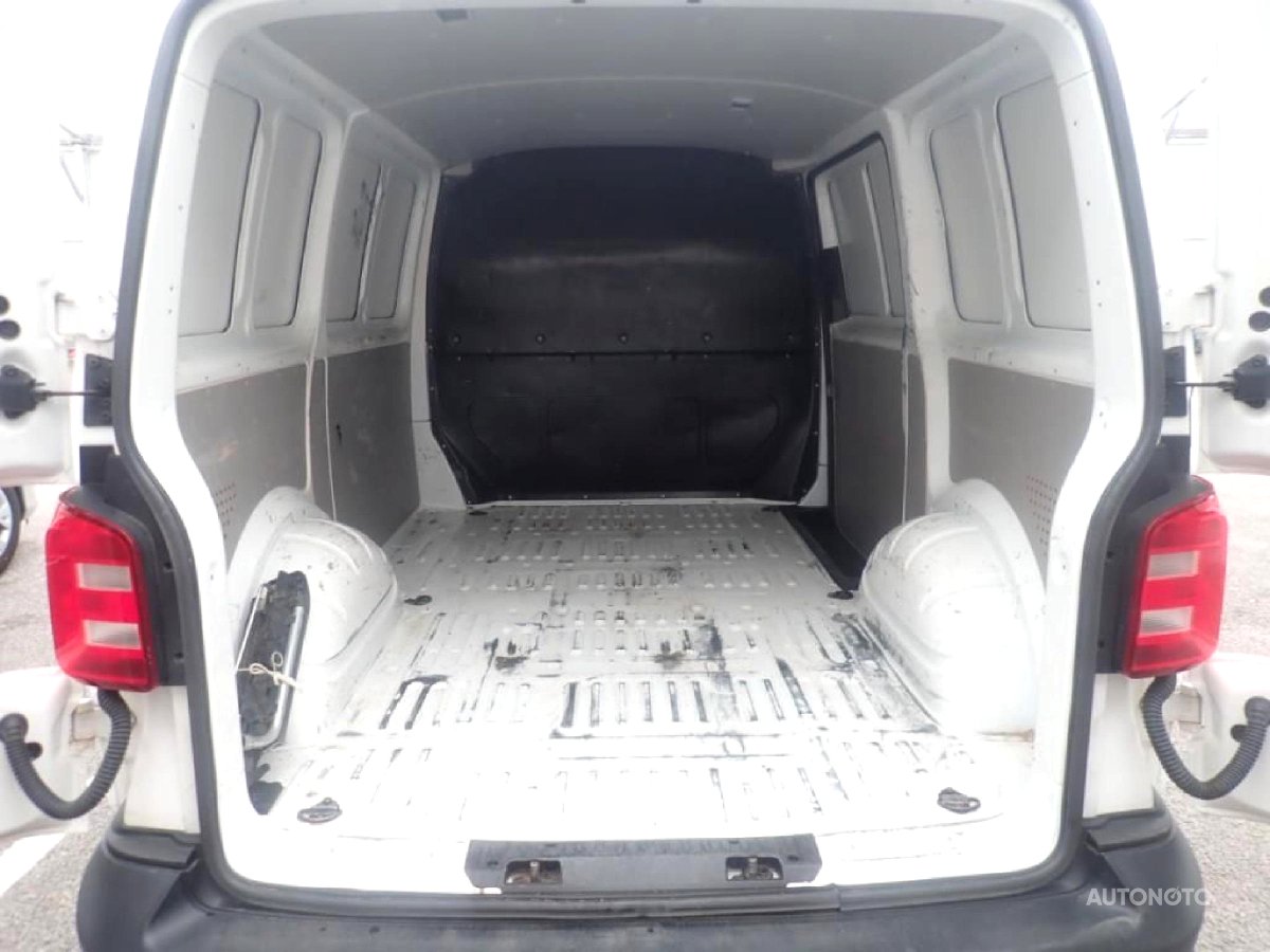 Volkswagen Transporter, 2016 - pohled č. 3