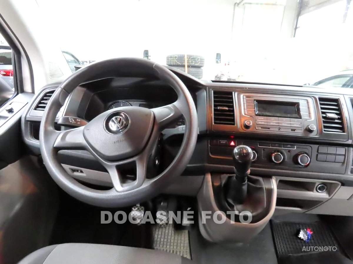 Volkswagen Transporter, 2016 - pohled č. 3
