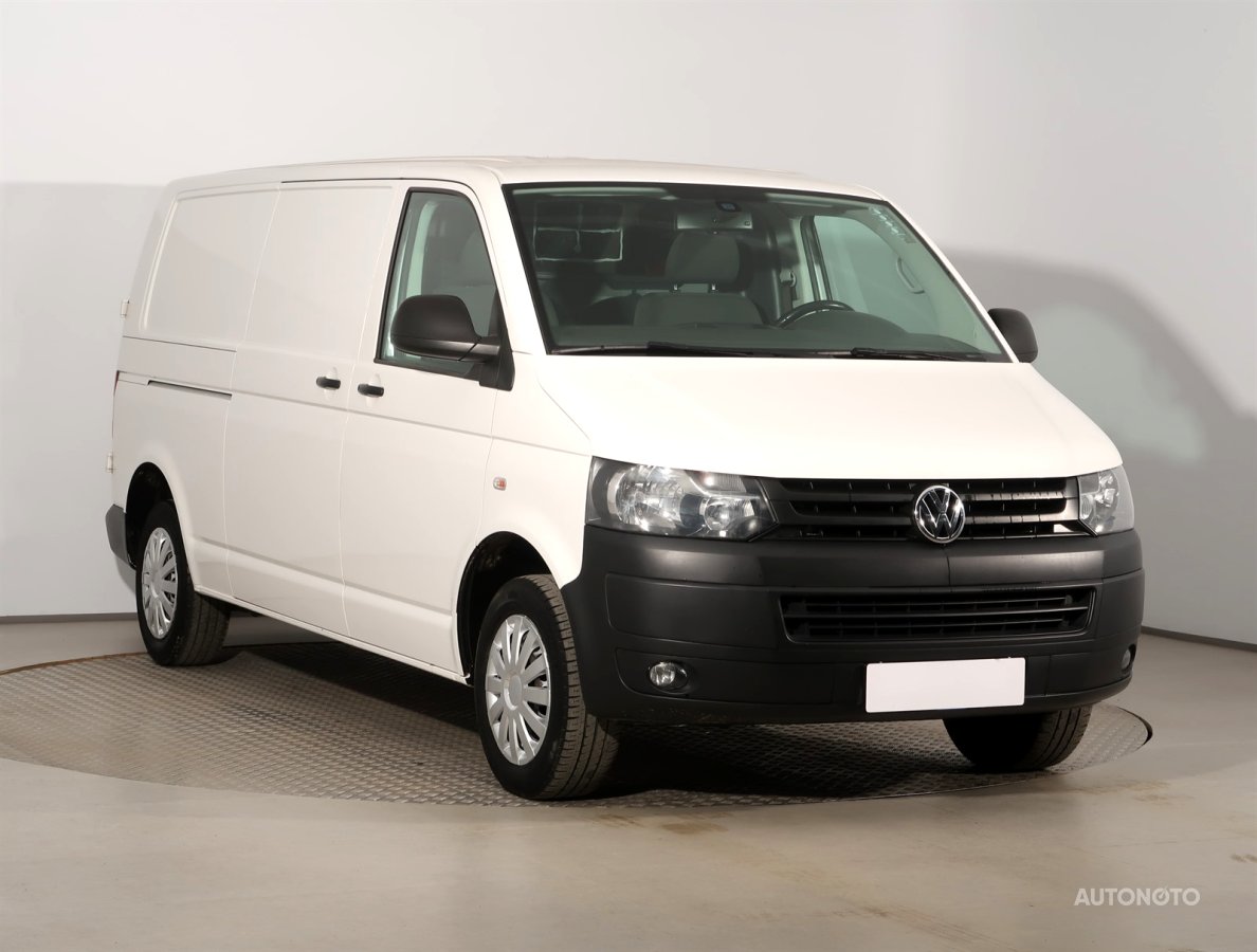 Volkswagen Transporter, 2015 - celkový pohled