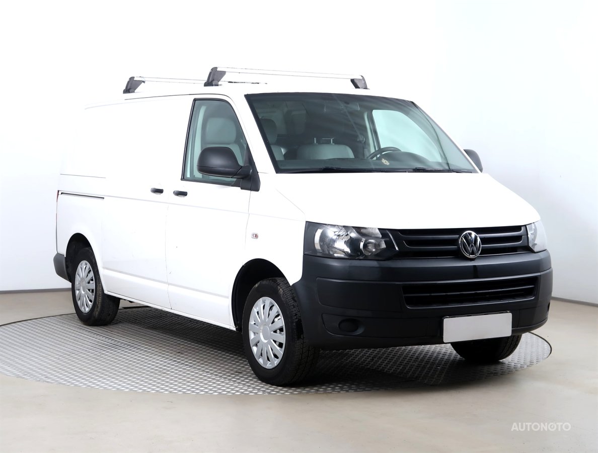 Volkswagen Transporter, 2015 - celkový pohled