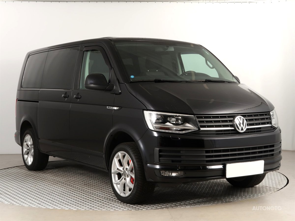 Volkswagen Transporter, 2015 - celkový pohled