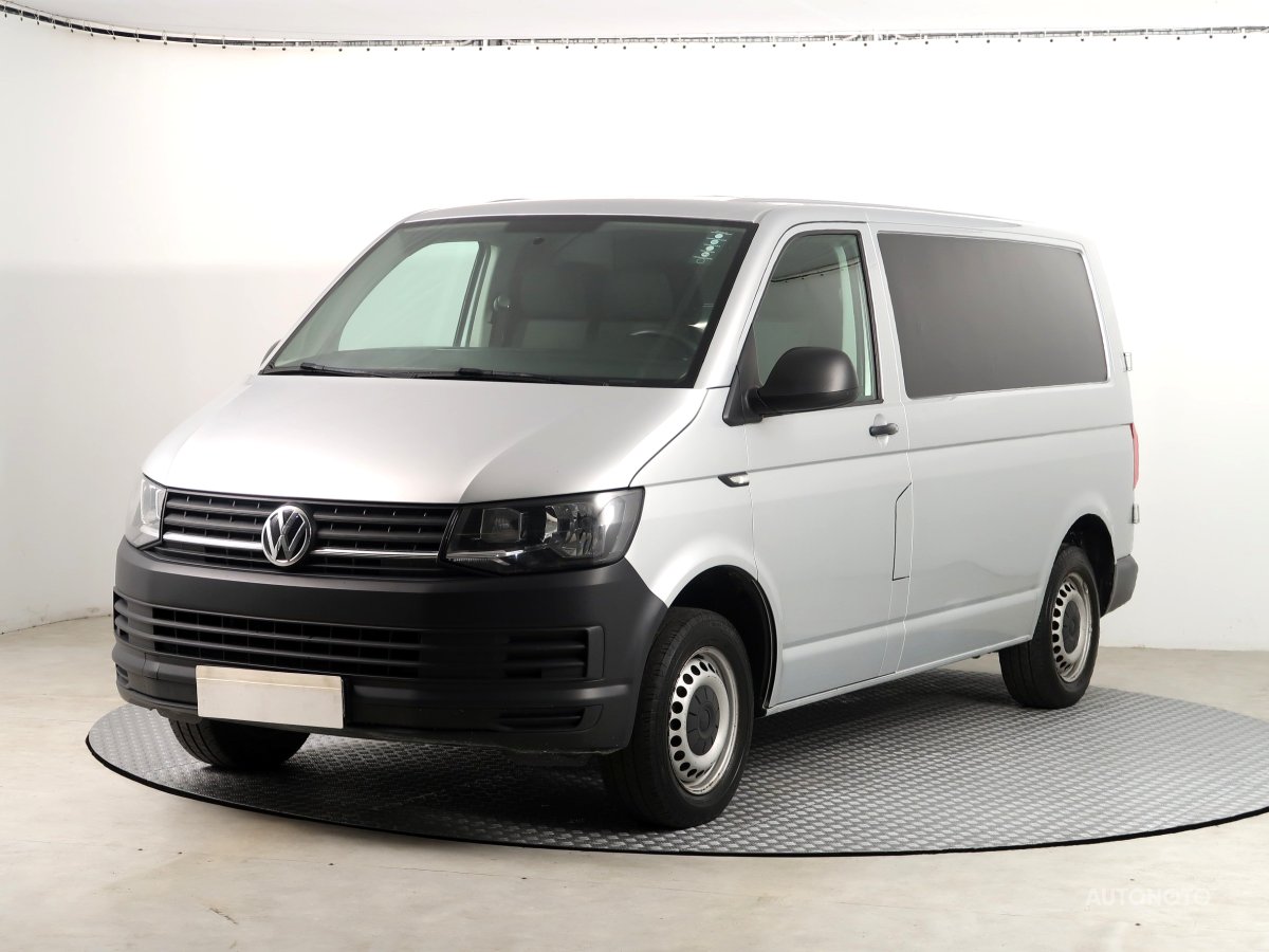 Volkswagen Transporter, 2019 - pohled č. 3