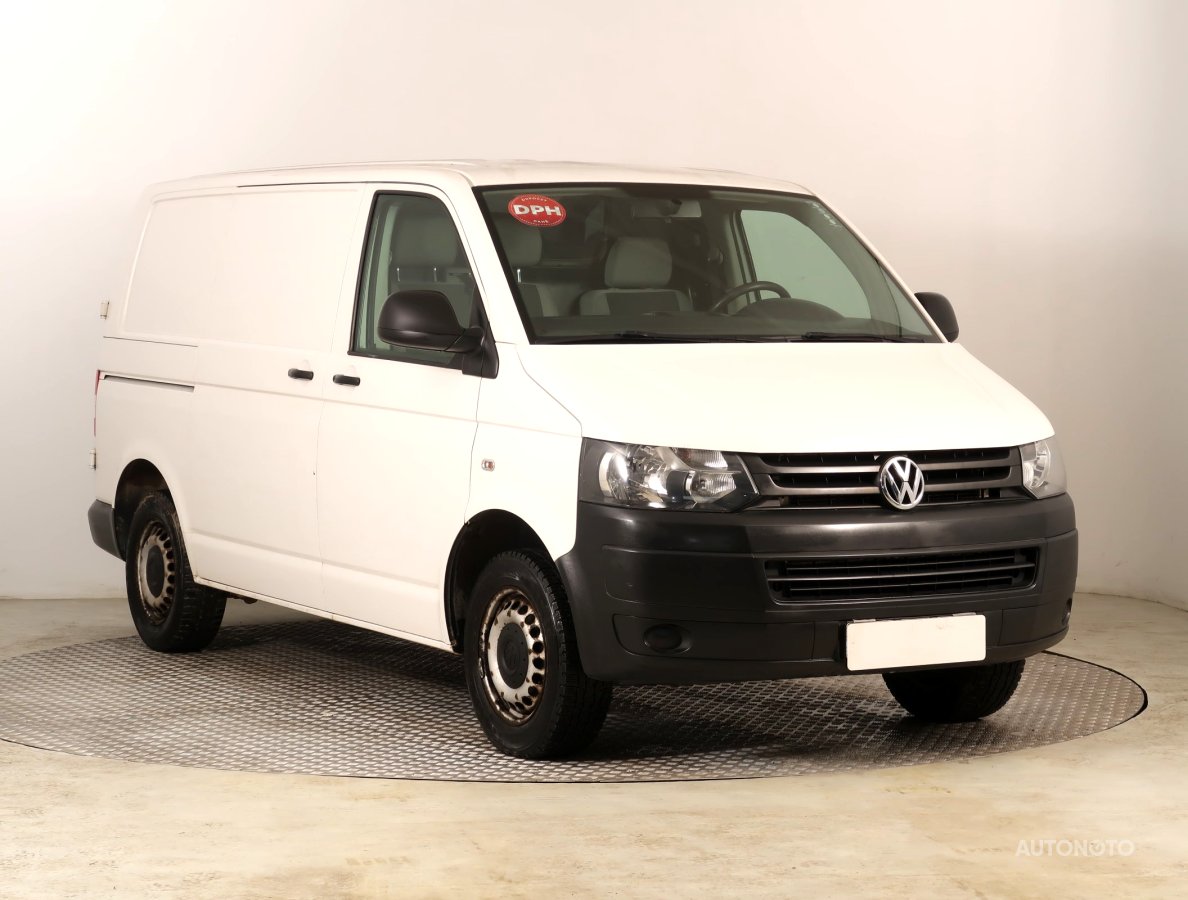 Volkswagen Transporter, 2015 - celkový pohled